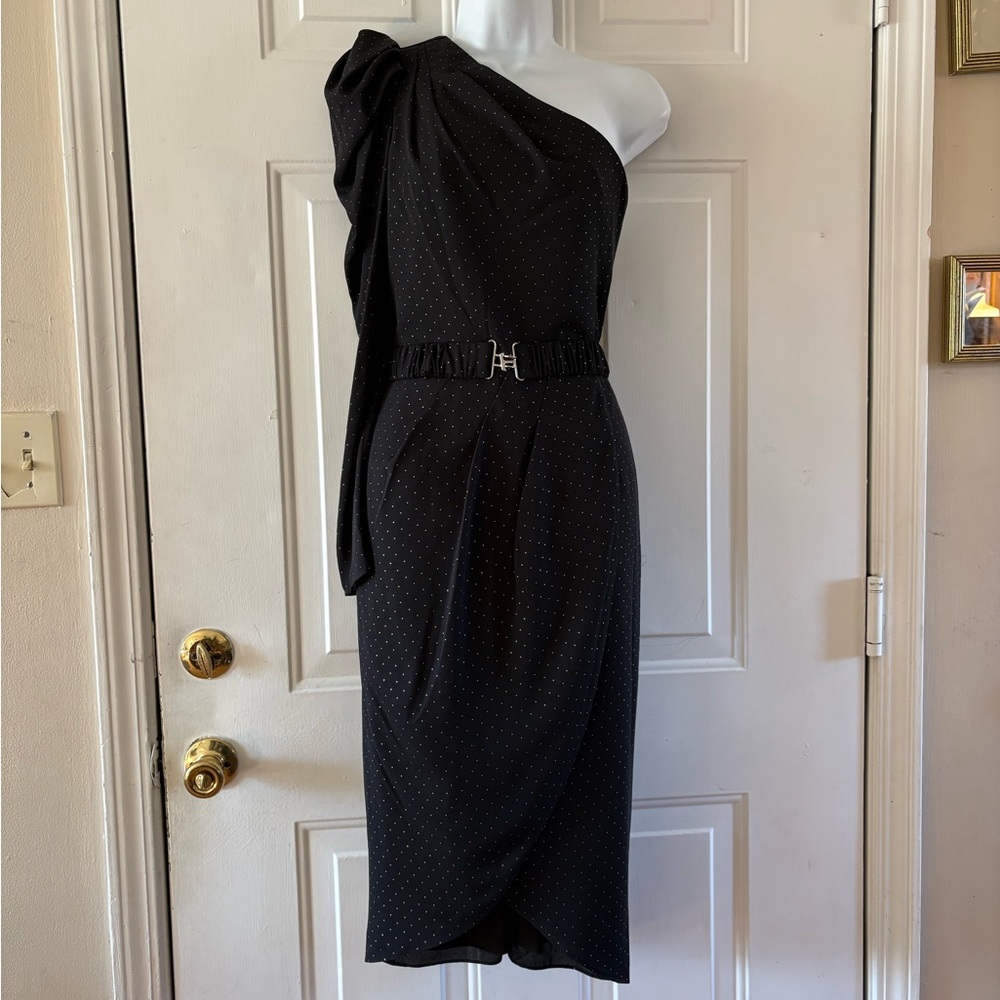 Aidan By Aidan Mattox Black One Shoulder Dress. Size 10